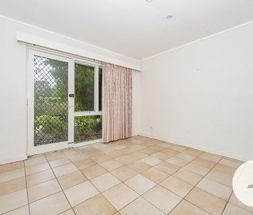 29 Norman St,Deakin - Photo 5