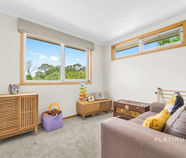 Comfortable Family Living with Quality Inclusions - Photo 5