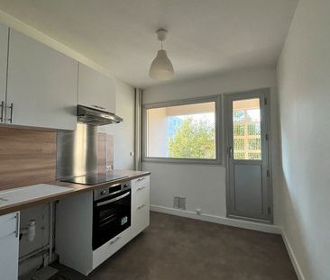 Location Appartement 4 pièces 68m² - Photo 3