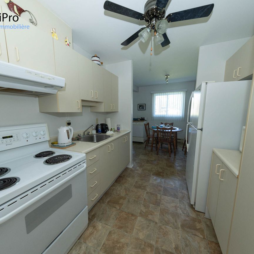 3640 Blain - Photo 1