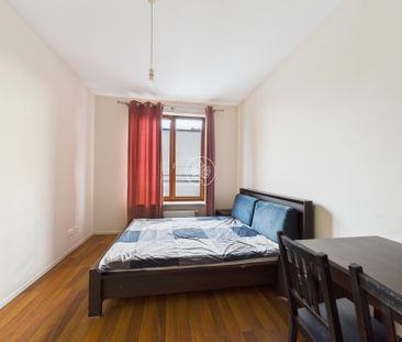 Jasne, przestronne mieszkanie z garderobą - Zdjęcie 6