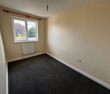 2 bedroom semi-detached house to rent - Photo 4