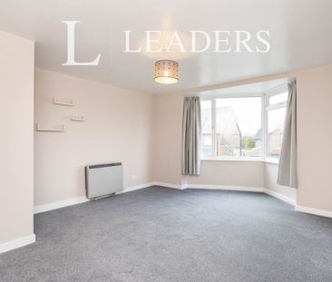 2 bedroom maisonette to rent Oaklands, Oakhill Road, RH13 - Photo 1