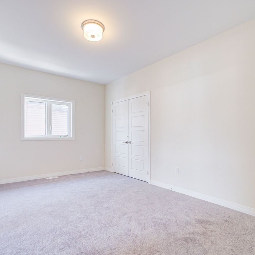 For Lease - 3045 Sandy Acres, Severn, Ontario - Photo 1