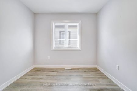 Condo Townhouse For Lease | X8090472 - Photo 4