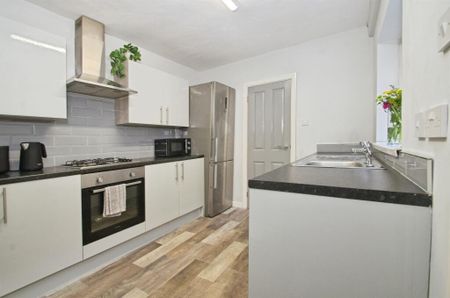 Sion Street - Photo 2