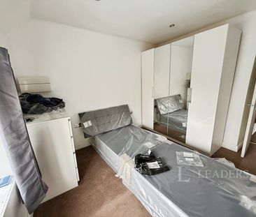 1 bedroom apartment to rent High Oak, DY5 - Photo 2