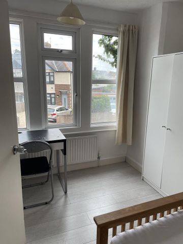 5 bedroom house share to rent - Photo 3