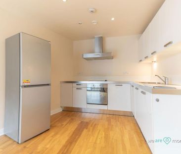 2 bedroom apartment to rent - Photo 4