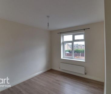 3 bedroom detached house to rent - Photo 2