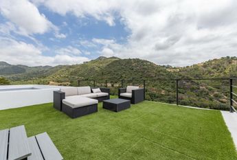 FANTASTIC LUXURIOUS VILLA IN MARBELLA