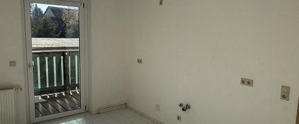 Tolle Wohnung im Grünen mit Balkon in Magdeburg nahe dem Gewerbegebiet in Sülzetal! - Photo 1