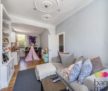 Pembroke Road, Muswell Hill - Photo 2