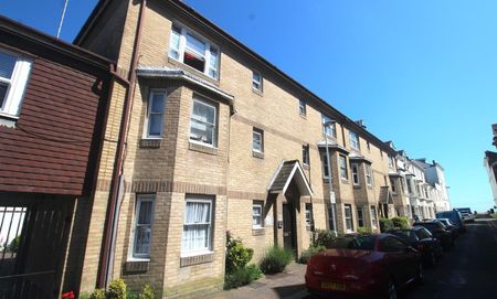 West Street, Worthing - Photo 2