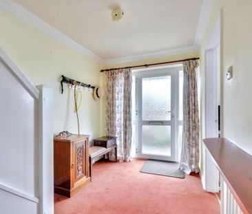 3 bedroom detached house to rent - Photo 3