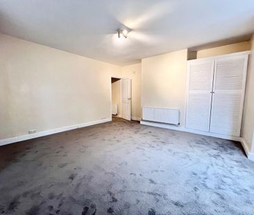 1 bedroom ground floor flat to rent - Photo 3