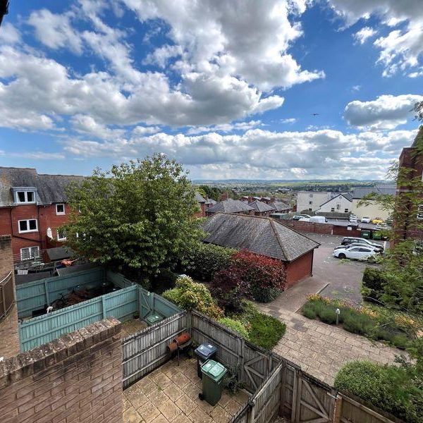 3 bedroom townhouse to rent - Photo 1