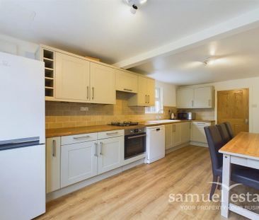 3 bedroom terraced house to rent - Photo 6