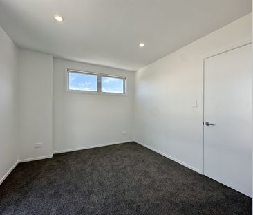 Newly built 3-Bedroom Townhouse in Naenae - Photo 1