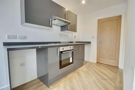 Cornerstone House, London Road, Portsmouth, PO2 - Photo 4