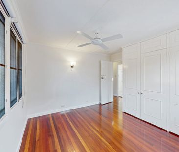 Stunning Freshly Renovated Home in the Mansfield Catchment. - Photo 6