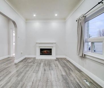 7 MAPLECREST Avenue #UPPER - Photo 1