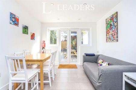 1 bedroom property to rent Howson Road, London, SE4 - Photo 2