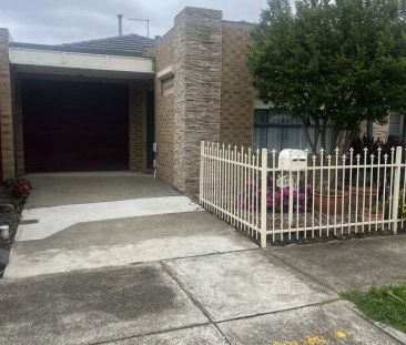 “Three Bedroom Home” - Photo 5