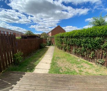 FANTASTIC 2 BEDROOM PROPERTY IN THE HEART OF SNAITH - BOOK NOW!! - Photo 1