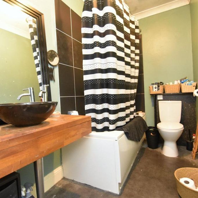 3 bedroom terraced house to rent - Photo 1