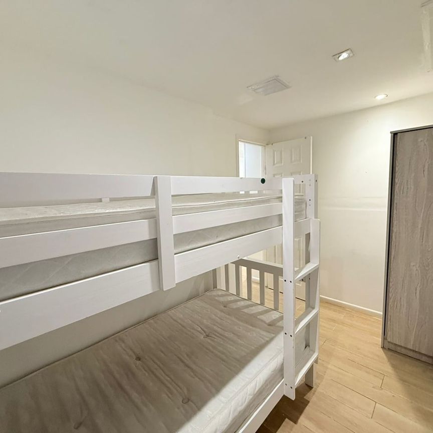 2 Bed Flat, High Road, IG1 - Photo 1