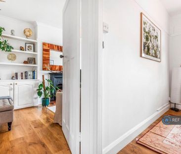 2 bedroom maisonette to rent - Photo 4