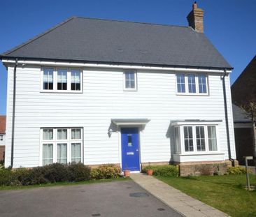 4 bedroom detached house to rent - Photo 2