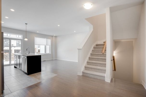 For Lease - 944 SOCCA Crescent, Orleans - Cumberland and Area, Ontario - Photo 1