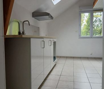 Appartement T1 près de NEUVILLE SUR OISE à louer - Photo 1