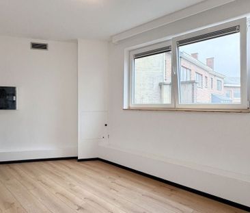 Appartement te huur in Engis voor € 900 met 2 slaapkamers - Foto 2