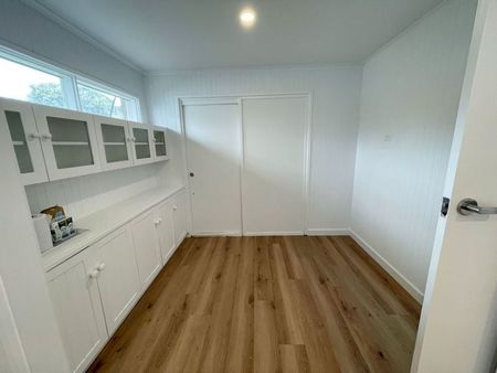 Renovated family home - Photo 4