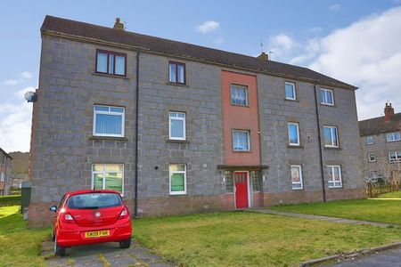 2 Bed Flat, Cairngorm Gardens, AB12 - Photo 4