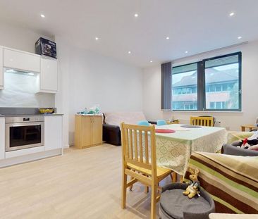 1 bedroom flat to rent - Photo 2