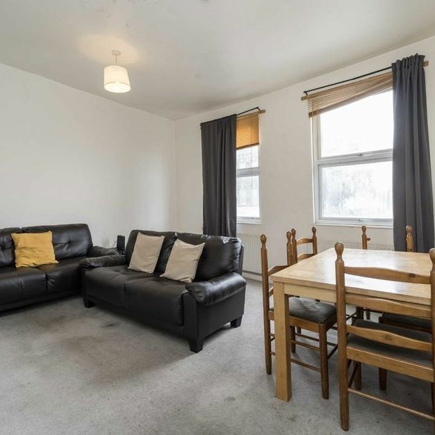 Uxbridge Road - Photo 1