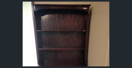 Massive Backyard & Huge 3-4 Bedroom Home - Photo 3