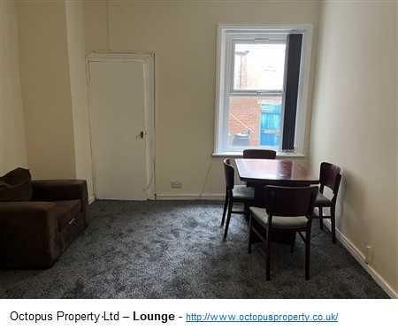 2 bedroom flat to rent - Photo 3