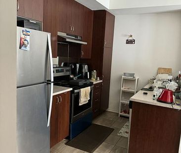 For Lease - 250 Sunny Meadow Boulevard Unit# 322, Brampton, Ontario - Photo 5