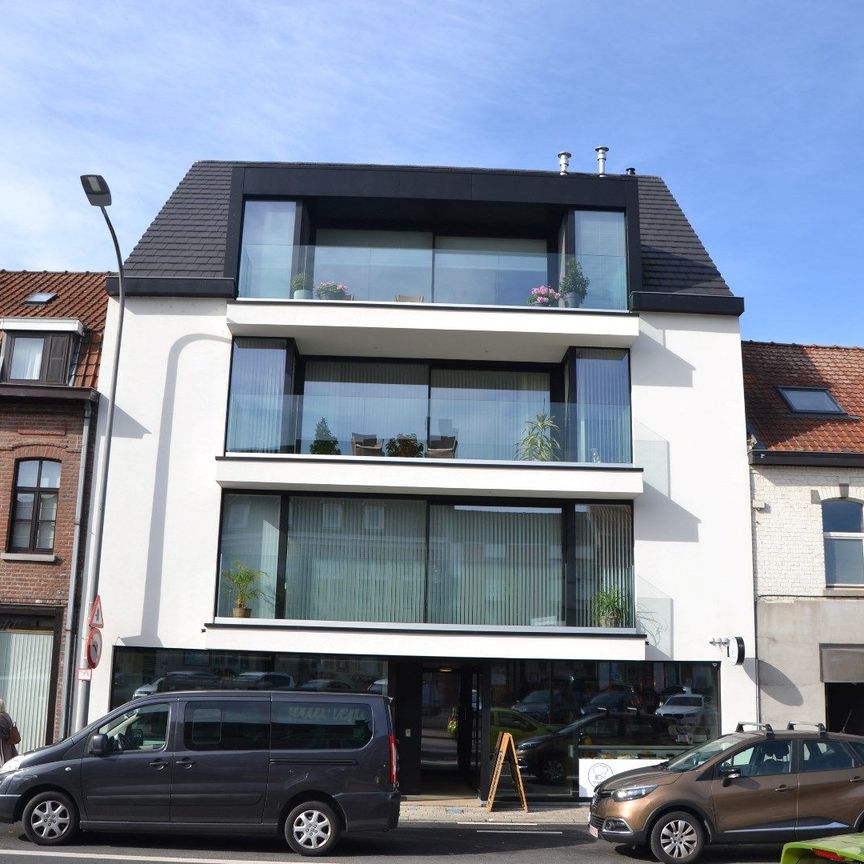 Exclusief gelijkvloers appartement met garage in centrum Rekkem! - Foto 1