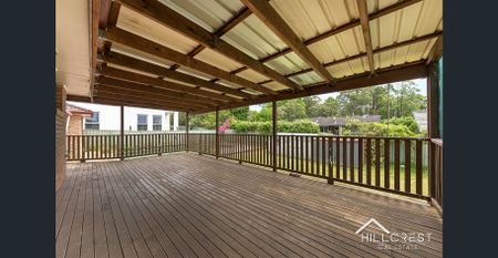 GREAT SINGLE LEVEL, CONVENIENT LOCATION TO CASTLE HILL CENTER - Photo 4