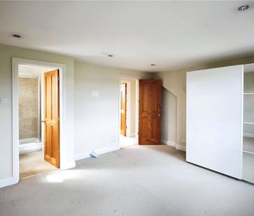 4 bedroom semi-detached house to rent - Photo 4