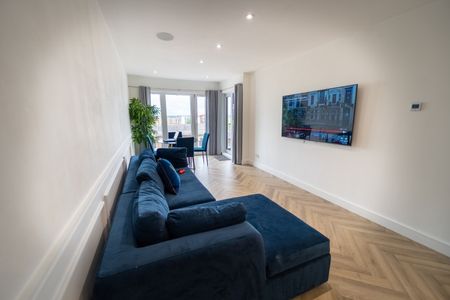 1 Bed Flat, The Mailbox, B1 - Photo 2