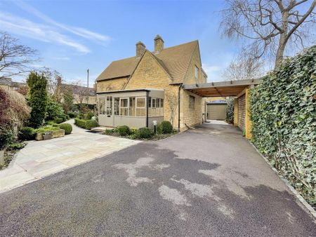 3 bedroom detached house to rent - Photo 2