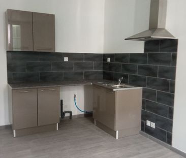 Location Appartement 3 pièces 61m² - Photo 3