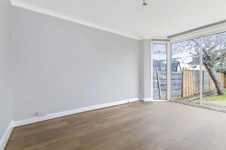 Tintern Avenue, Kingsbury, NW9 - Photo 2